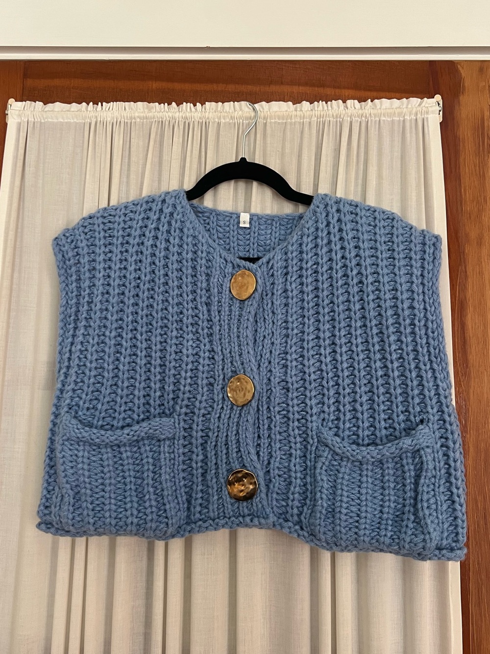 Blue Chunky Knit Cropped Vest